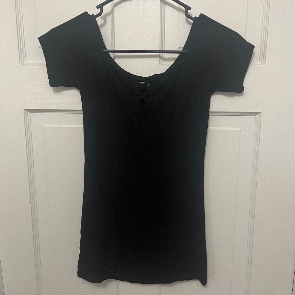NWT Michael Stars Black Katharine Off-The-Shoulder Strappy Rib-Knit Tee